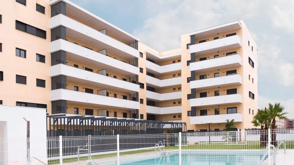 EL RESIDENCIAL BULEVAR CENTRO CONSIGUE UNA IMAGEN RENOVADA DE SU ENTORNO CON SOLUCIONES SAINT-GOBAIN